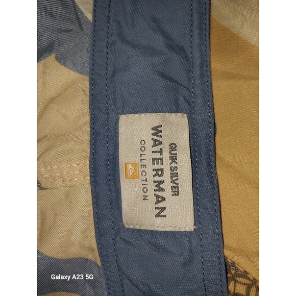 Quicksilver Men's Waterman Collection Boatd Shorts Size 34 Blue Yellow - Picture 4 of 5